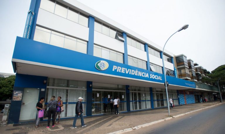 Propostas de reforma da Previdência defendem aumento da idade mínima, mudança no MEI e bônus para mulher