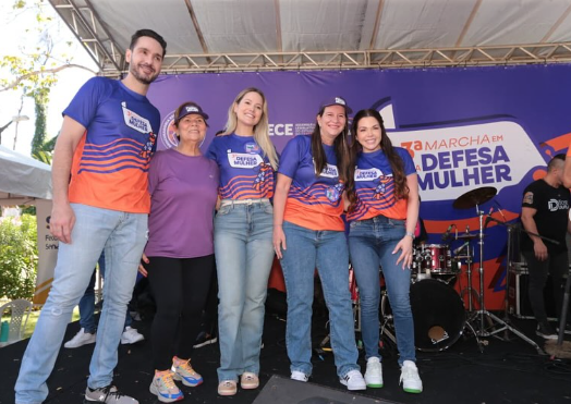 Alece realiza 3ª Marcha em Defesa da Mulher no Agosto Lilás