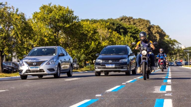 Entenda como vai funcionar a faixa exclusiva para motos em Fortaleza