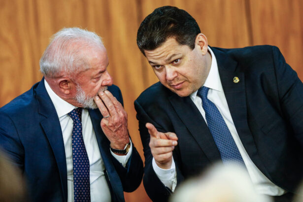 Alcolumbre frustra governo Lula e deixa fim da 6×1 para depois do 1º turno da eleição