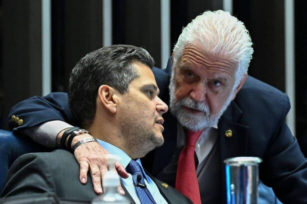 Alcolumbre defende Jaques Wagner após operação da PF e aciona advocacia do Senado