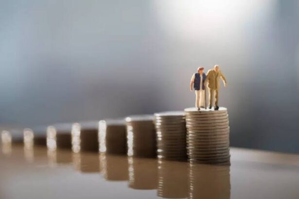 Previdência privada: diferença de taxas pode reduzir sua aposentadoria em R$ 1,5 milhão em 30 anos